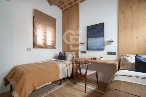Apartamento de 3 dormitorios en venta en Barcelona, Cataluña, Spain № 5878 - foto 8
