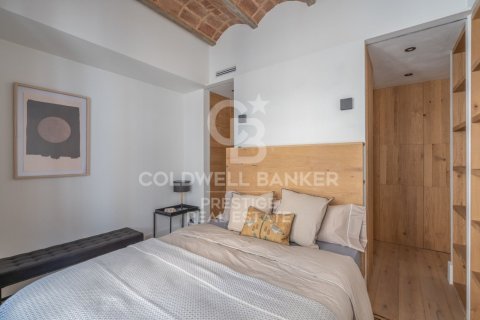 Apartamento de 3 dormitorios en venta en Barcelona, Cataluña, Spain № 5878 - foto 6