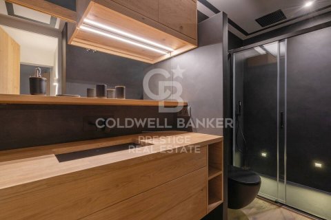 Apartamento de 3 dormitorios en venta en Barcelona, Cataluña, Spain № 5878 - foto 23