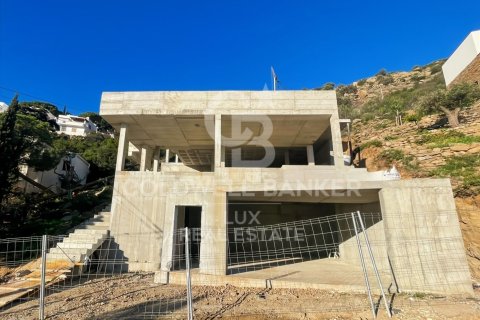 4 bedrooms villa for sale in Roses, Girona, Catalonia, Spain № 5877 - photo 10