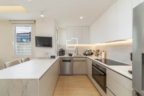 3 chambres penthouse à vendre à Barcelona, Catalonia, Spain № 3960 - photo 8