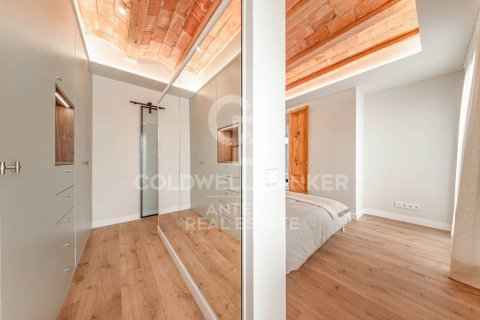 Купить квартиру в Барселона, Испания с 3 спальни, 138м², № 7726 - фото 2