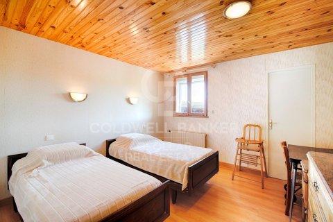 Купить дом в Каталония, Испания с 6 спален, 370м², № 7729 - фото 9