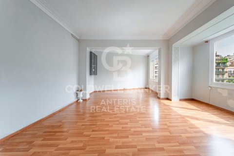 Купить квартиру в Барселона, Испания с 3 спальни, 127м², № 7732 - фото 27