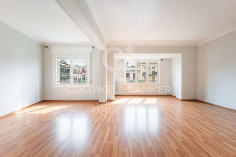 Купить квартиру в Барселона, Испания с 3 спальни, 127м², № 7732 - фото 30