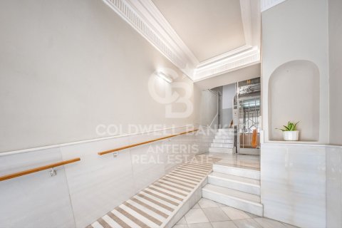 Купить квартиру в Барселона, Испания с 3 спальни, 127м², № 7732 - фото 8