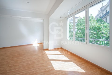 Купить квартиру в Барселона, Испания с 4 спальни, 127м², № 7731 - фото 29