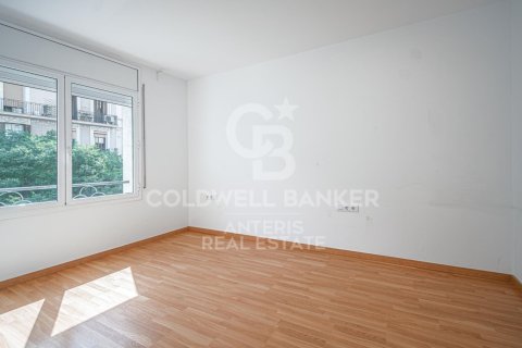 Купить квартиру в Барселона, Испания с 4 спальни, 127м², № 7731 - фото 28