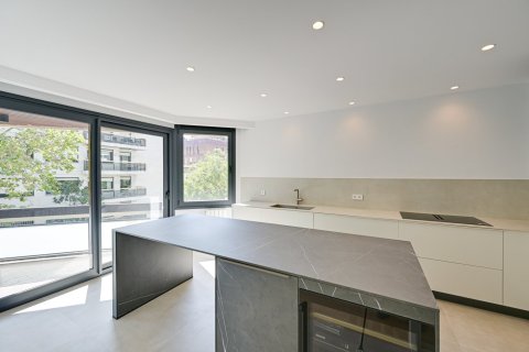 Купить квартиру в Барселона, Испания с 5 спален, 255м², № 1287 - фото 13