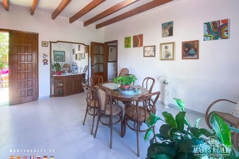 Купить виллу в Аргентона, Испания с 6 спален, 185м², № 962 - фото 5