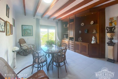 Купить виллу в Аргентона, Испания с 6 спален, 185м², № 962 - фото 2