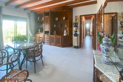 Купить виллу в Аргентона, Испания с 6 спален, 185м², № 962 - фото 4