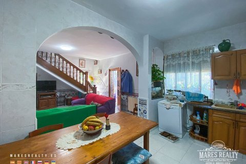 Купить виллу в Аргентона, Испания с 6 спален, 185м², № 962 - фото 11