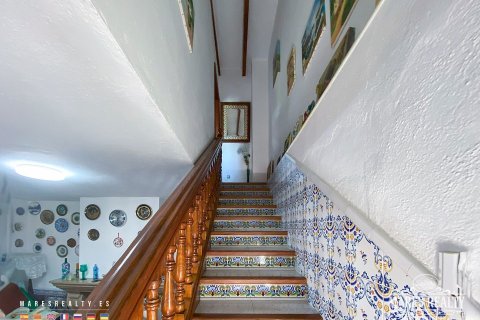 Купить виллу в Аргентона, Испания с 6 спален, 185м², № 962 - фото 14