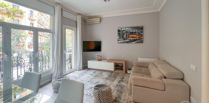 Квартира с 3 спальнями в Барселоне, Каталония, Испания № 966