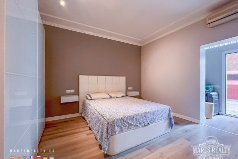 Купить квартиру в Барселона, Испания с 3 спальни, 123м², № 966 - фото 8