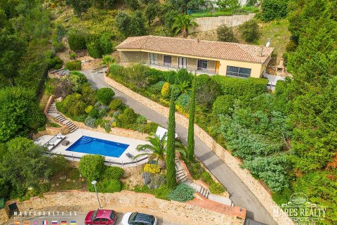 Вилла с 3 спальнями в Пладжа-де-Аро, Герона, Каталония, Испания № 964