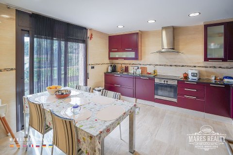 Купить виллу в Пладжа-де-Аро, Испания с 3 спальни, 283м², № 964 - фото 12