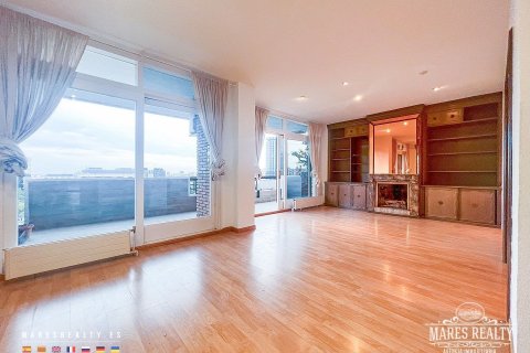 Квартира с 4 спальнями в Барселоне, Каталония, Испания № 965