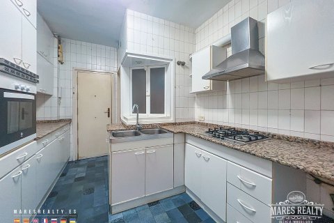 Купить квартиру в Барселона, Испания с 4 спальни, 140м², № 965 - фото 5