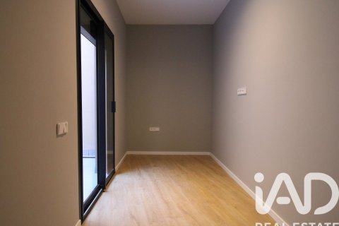 3 bedrooms apartment for sale in Sant Feliu de Llobregat, Barcelona, Catalonia, Spain № 4646 - photo 13