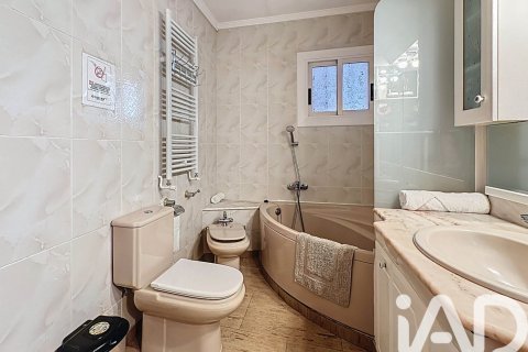 5 bedrooms house for sale in El Vendrell, Tarragona, Catalonia, Spain № 4645 - photo 18