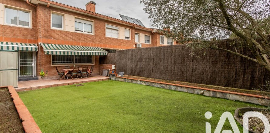 4 bedrooms townhouse for sale in La Roca Del Valles, Barcelona, Catalonia, Spain № 4647