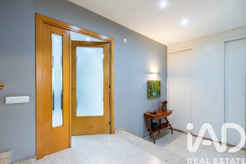 4 bedrooms townhouse for sale in La Roca Del Valles, Barcelona, Catalonia, Spain № 4647 - photo 3