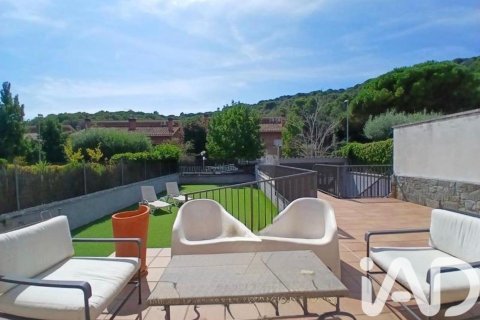 5 bedrooms apartment for sale in Argentona, Barcelona, Catalonia, Spain № 4650 - photo 2