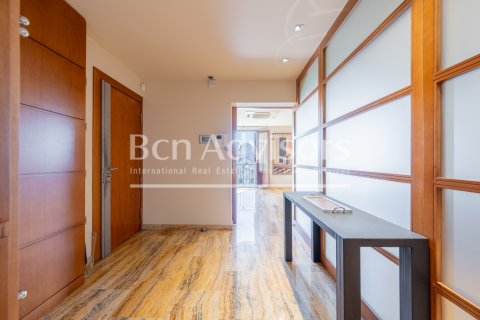 Купить квартиру в Барселона, Испания с 3 спальни, 221м², № 2844 - фото 21