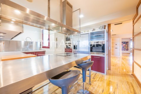 Купить квартиру в Барселона, Испания с 3 спальни, 221м², № 2844 - фото 16