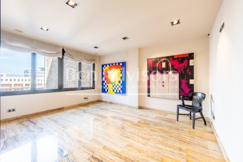 Купить квартиру в Барселона, Испания с 3 спальни, 221м², № 2844 - фото 25