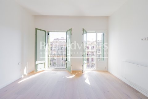 Купить пентхаус в Барселона, Испания с 3 спальни, № 2845 - фото 25