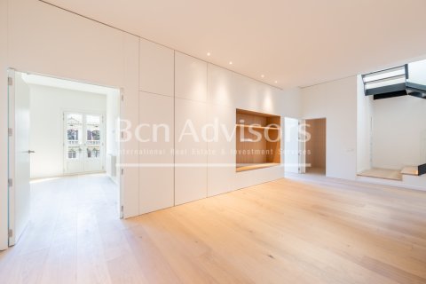 Купить пентхаус в Барселона, Испания с 3 спальни, № 2845 - фото 19