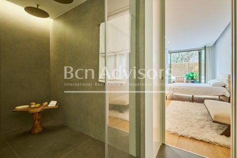 Купить квартиру в Барселона, Испания с 2 спальни, № 2849 - фото 30