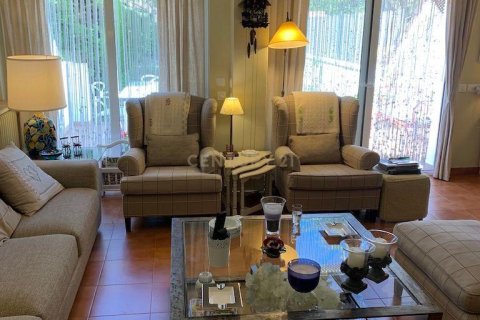 Сasa de 4 dormitorios en venta en Sant Esteve de Palautordera, Barcelona, Cataluña, Spain № 6884 - foto 6