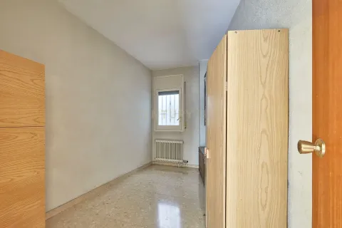 Apartamento de 4 dormitorios en venta en Barcelona, Cataluña, Spain № 6880 - foto 18