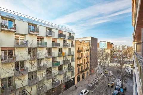 Apartamento de 4 dormitorios en venta en Barcelona, Cataluña, Spain № 6880 - foto 6