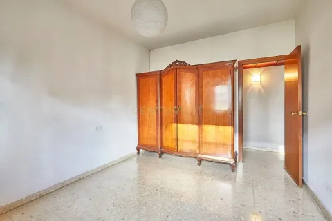 Apartamento de 4 dormitorios en venta en Barcelona, Cataluña, Spain № 6880 - foto 15