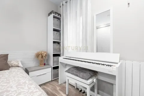 Apartamento de 3 dormitorios en venta en Mollet del Vallès, Barcelona, Cataluña, Spain № 6882 - foto 17