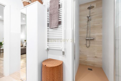 Apartamento de 3 dormitorios en venta en Mollet del Vallès, Barcelona, Cataluña, Spain № 6882 - foto 24