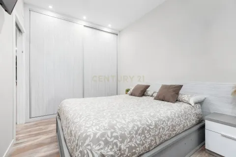 Apartamento de 3 dormitorios en venta en Mollet del Vallès, Barcelona, Cataluña, Spain № 6882 - foto 16