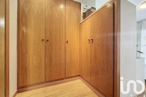 5 bedrooms townhouse for sale in Sant Pere de Ribes, Barcelona, Catalonia, Spain № 4875 - photo 20