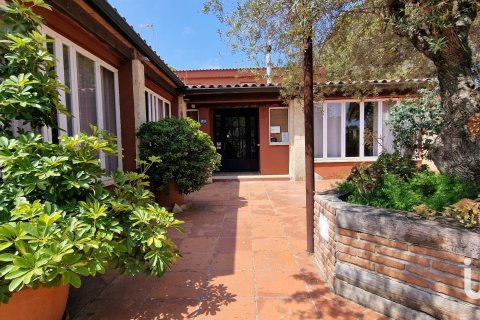 Кафе / ресторан 658м² в Роде де Бере, Таррагона, Каталония, Испания № 4873