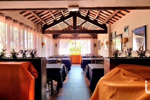Купить кафе / ресторан в Рода де Бера, Испания 658м², № 4873 - фото 8