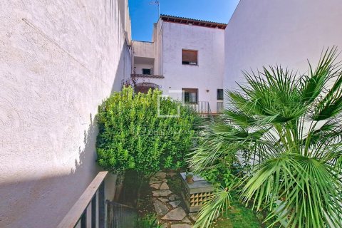 8 chambres villa à vendre à Vilanova i la Geltru, Barcelona, Catalonia, Spain № 3888 - photo 17