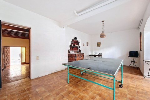 8 chambres villa à vendre à Vilanova i la Geltru, Barcelona, Catalonia, Spain № 3888 - photo 12