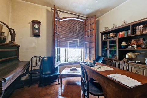 8 chambres villa à vendre à Vilanova i la Geltru, Barcelona, Catalonia, Spain № 3888 - photo 7