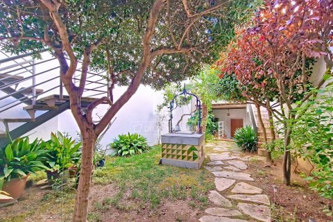 8 chambres villa à vendre à Vilanova i la Geltru, Barcelona, Catalonia, Spain № 3888 - photo 15