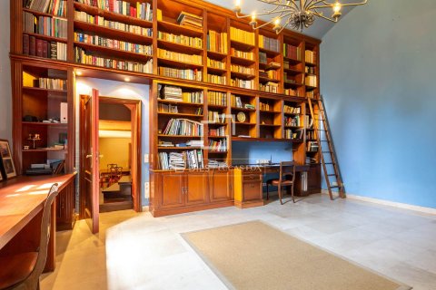 5 chambres house à vendre à Esplugues de Llobregat, Barcelona, Catalonia, Spain № 3890 - photo 17